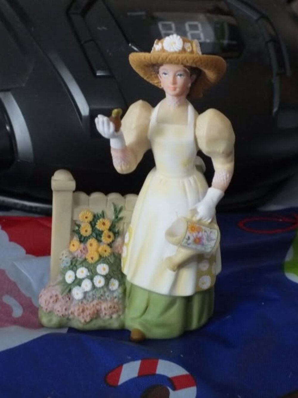 Avon Mrs. Albee Porcelain 2008 President's Club Miniature Figurine